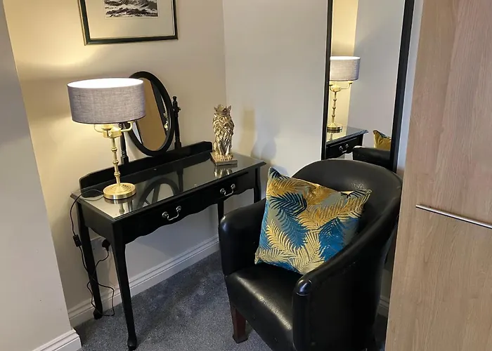 The Ocean Suite - 2 Minute Walk To The Lovely Beach Front Promernade Of Llandudno